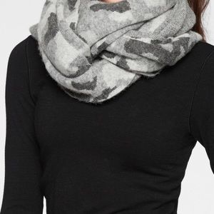 Athleta Accessories - Athleta camo scarf Athleta Accessories - Athleta camo scarf